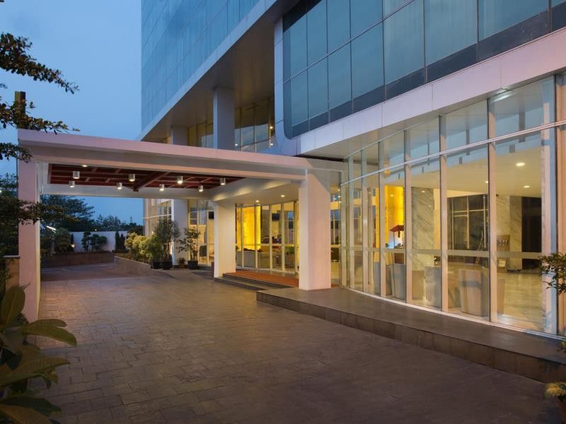 ฮาริสตัน โฮเต็ล แอนด์ สวีท Hotel จาการ์ตา ภายนอก รูปภาพ