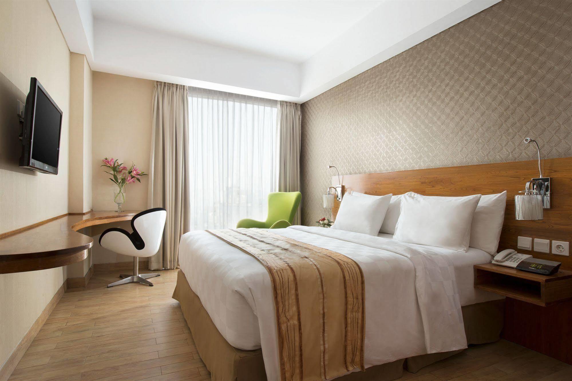 ฮาริสตัน โฮเต็ล แอนด์ สวีท Hotel จาการ์ตา ภายนอก รูปภาพ