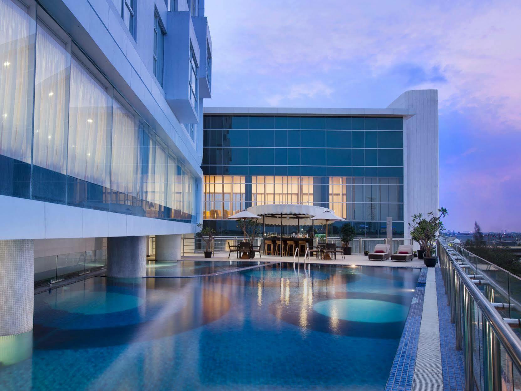 ฮาริสตัน โฮเต็ล แอนด์ สวีท Hotel จาการ์ตา ภายนอก รูปภาพ